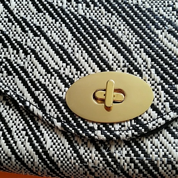 H&M CLUTCH BAG - Picture 2 of 7